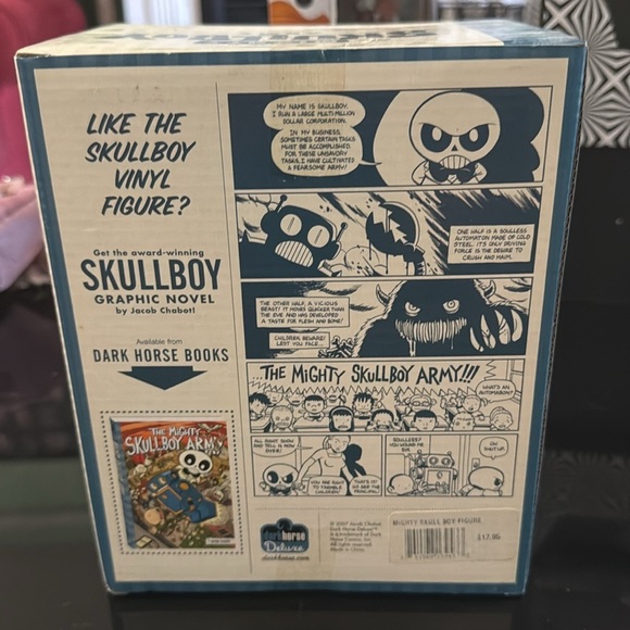 The Mighty Skullboy Army Vinyl Figure by DarkHorse Deluxe Limited Edition NRFB - Picture 7 of 7